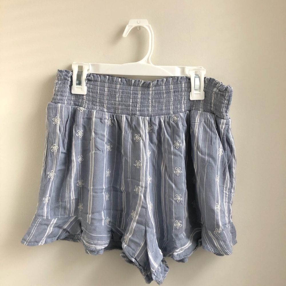 American Eagle floral shorts